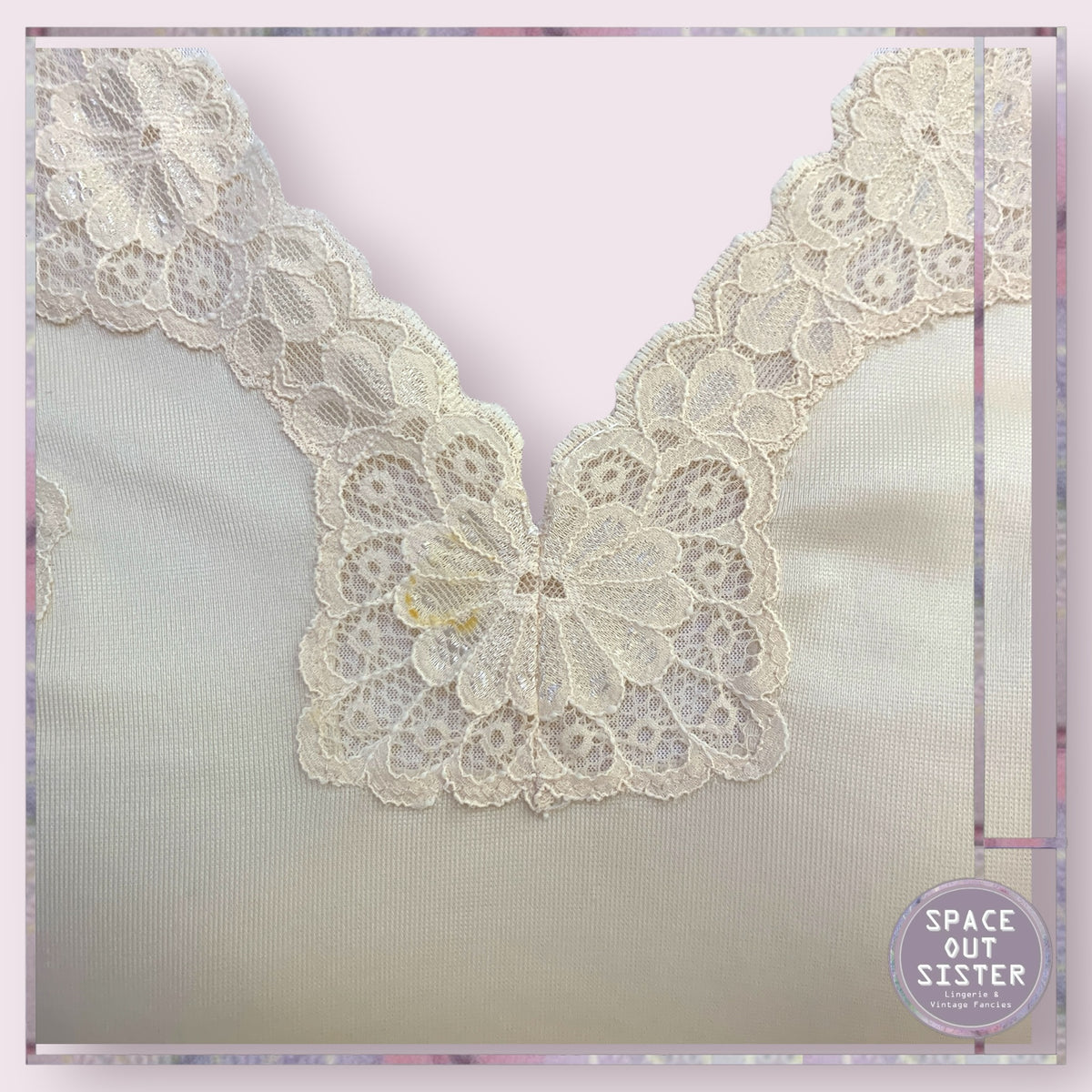Vintage Crema Slip