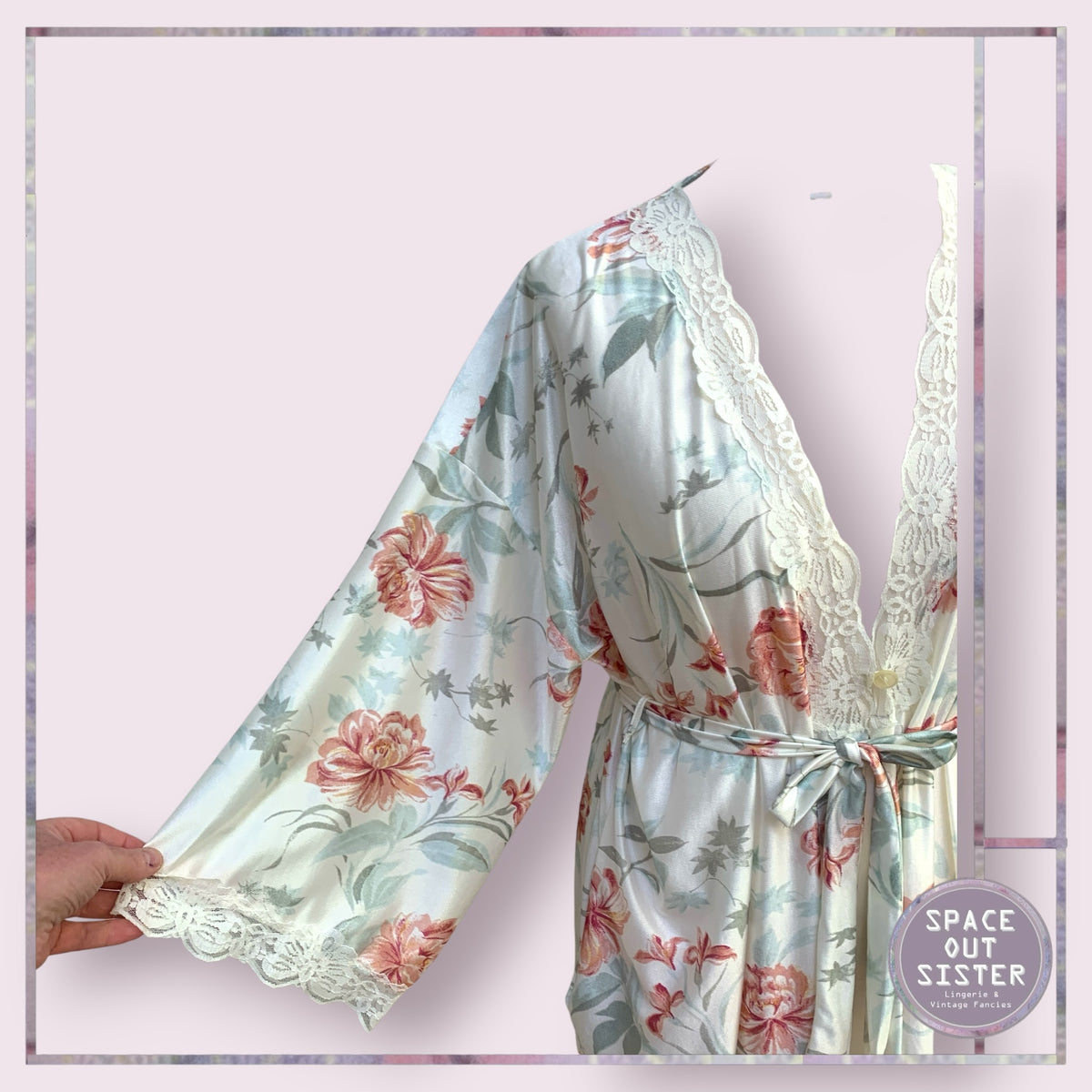 Vintage Contessa Robe