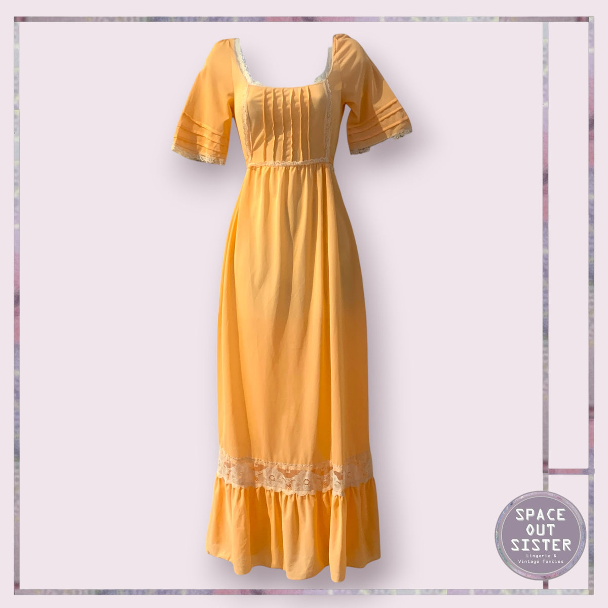 Vintage Pin Tuck Peach Nightdress Bust 28”