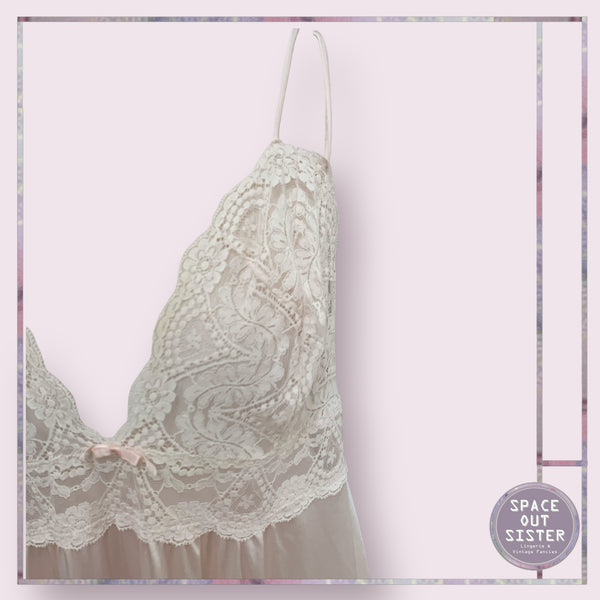 Vintage Vaserette Nightdress
