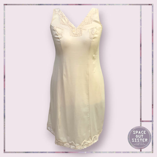 Vintage Crema Slip
