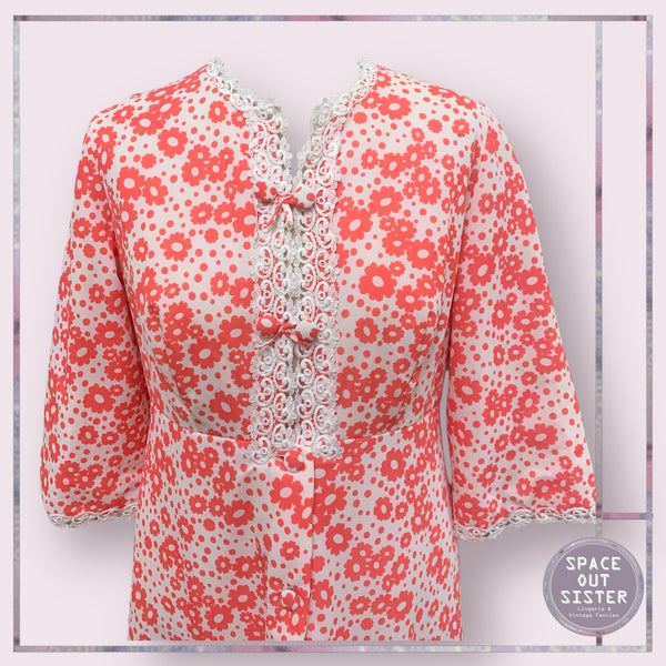 Vintage Circa 1960s Elle Quited Robe