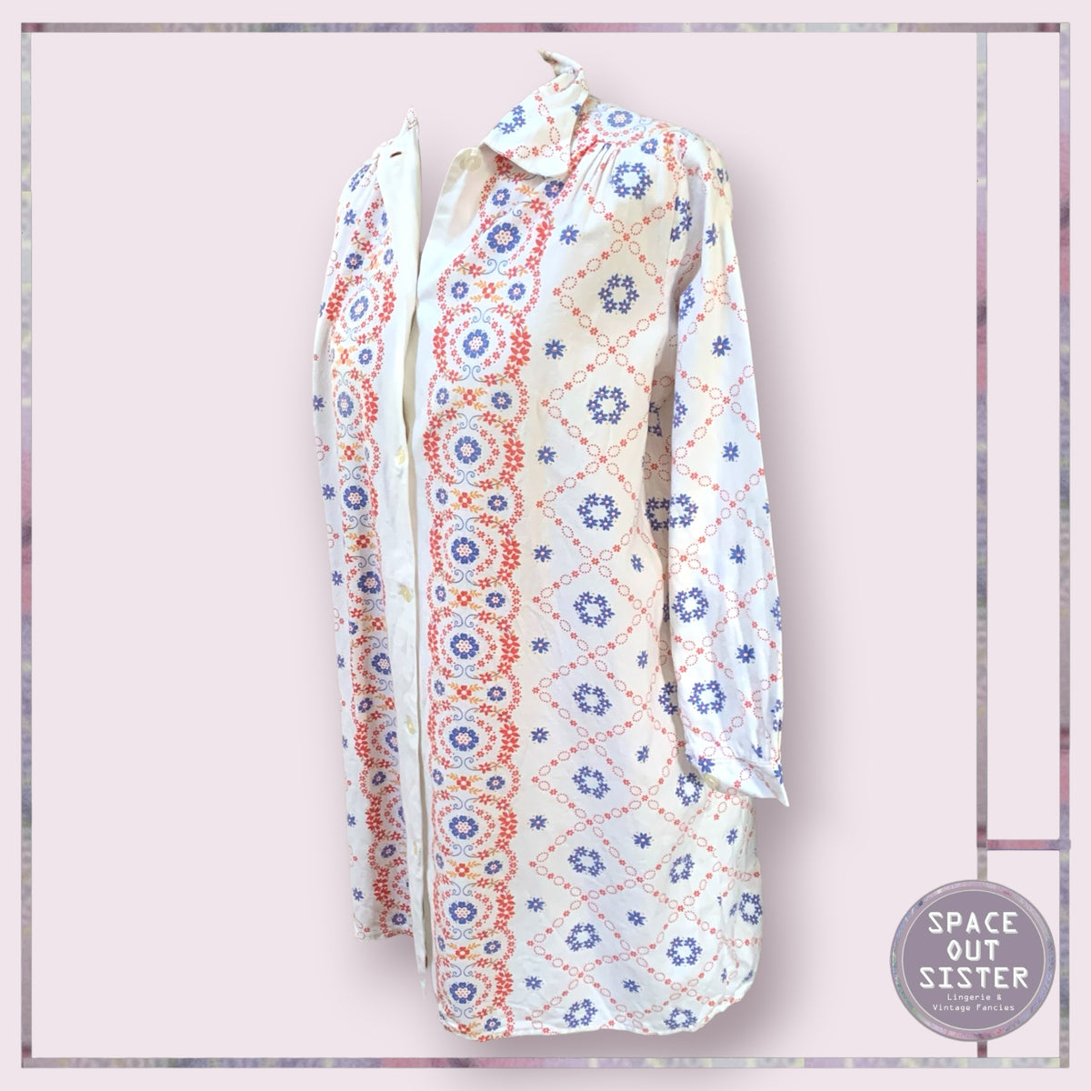 Vintage Blue & Red Bloom Nightshirt Bust to 38”